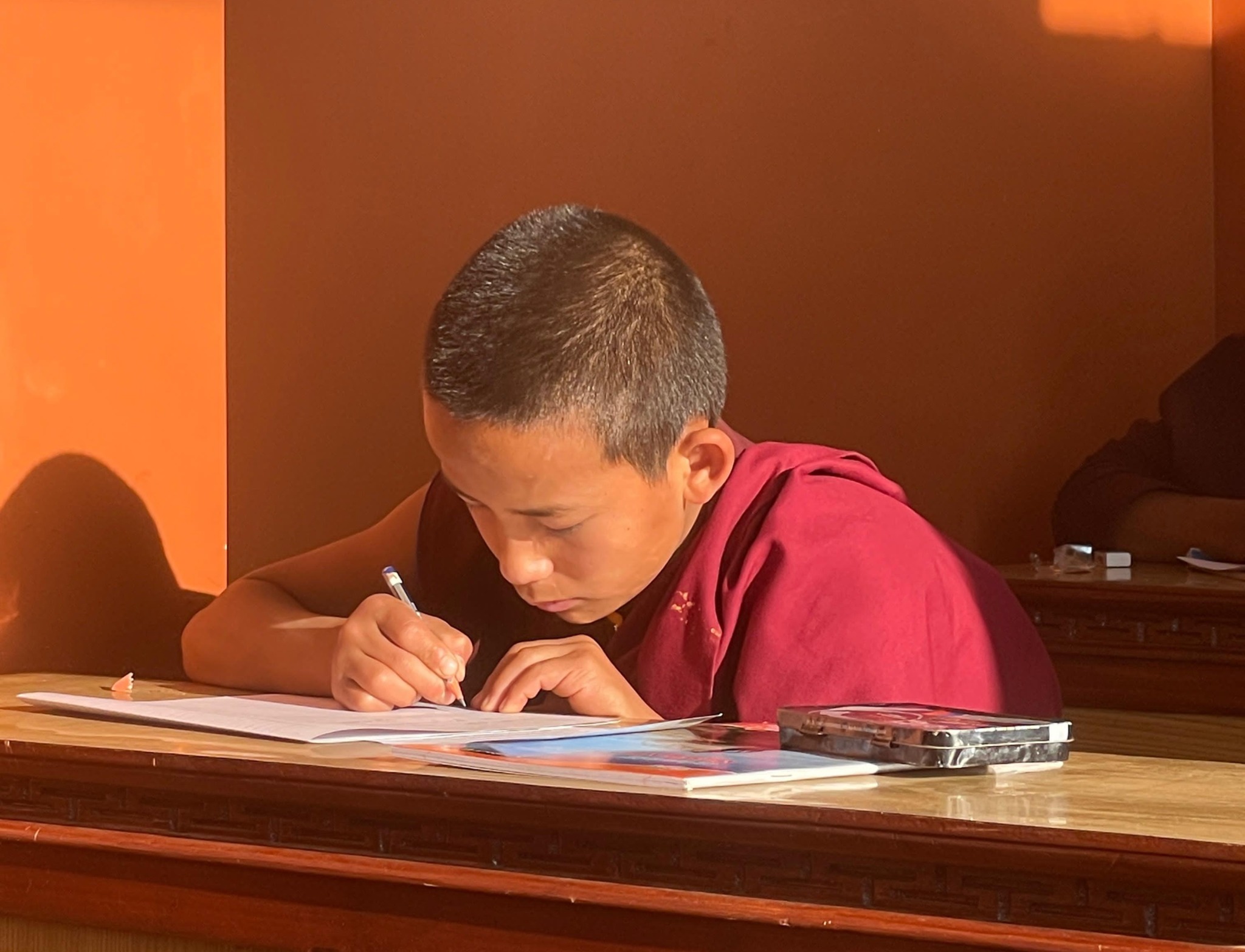 2025_04_REPAS_monk_writing